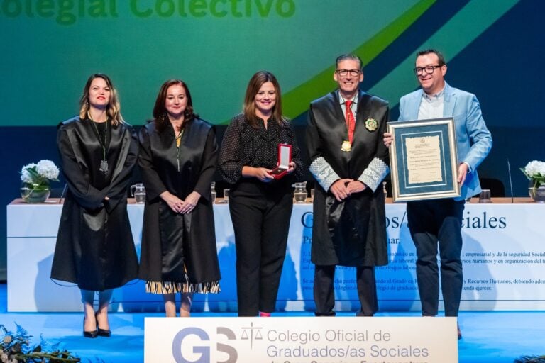 El Colegio Oficial de Graduados Sociales otorga al Cabildo la Medalla de Oro al Mérito Colegial