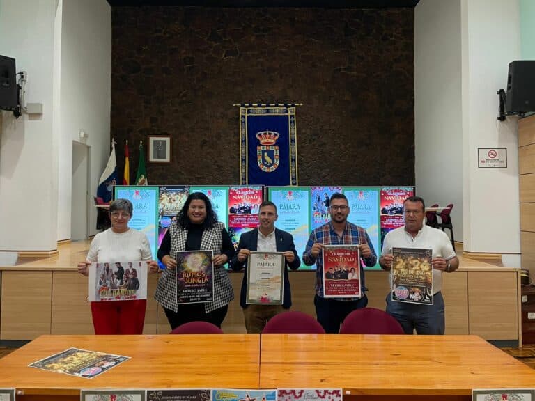 El árbol de Navidad de crochet más alto del mundo está en Pájara