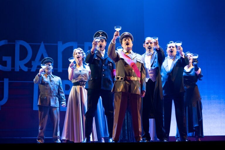 La superproducción musical “El Tiempo entre Costuras” llega a Fuerteventura en diciembre