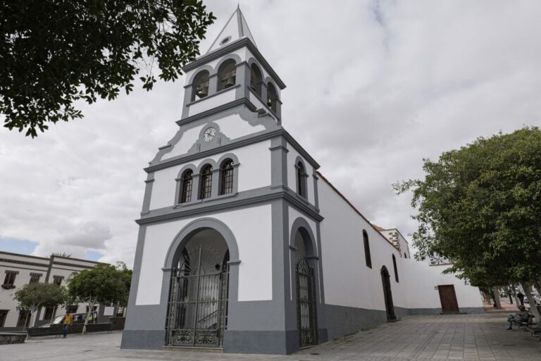 La Iglesia de Puerto se convierte en telón de un video mapping sobre la historia capitalina