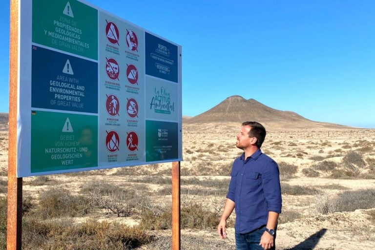 La Oliva protege su entorno y favorece el reciclaje con su nueva señalización medioambiental