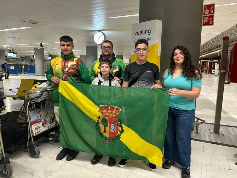 Los arqueros San Crispín de Antigua ponen a prueba su puntería en Francia