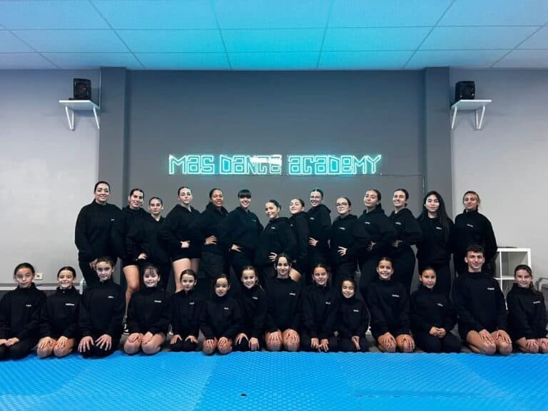 Los bailarines de Mas Dance Academy se preparan para competir en el clasificatorio de Canarias de Fitkid