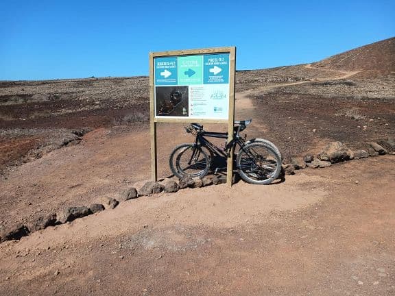 La Oliva refuerza la señalética en el entorno natural del municipio
