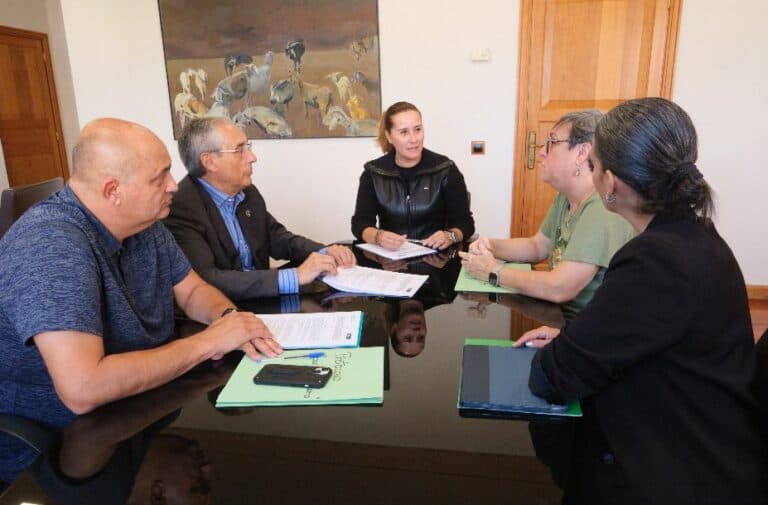 Más de 80.000 euros para apoyar la atención psicosocial de la AECC en Fuerteventura