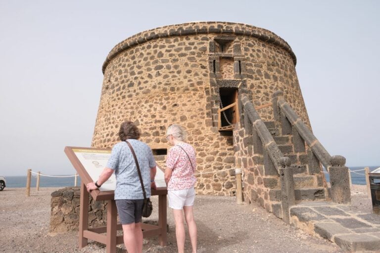 Restaurada la torre del Tostón de El Cotillo, Bien de Interés Cultural de la Isla