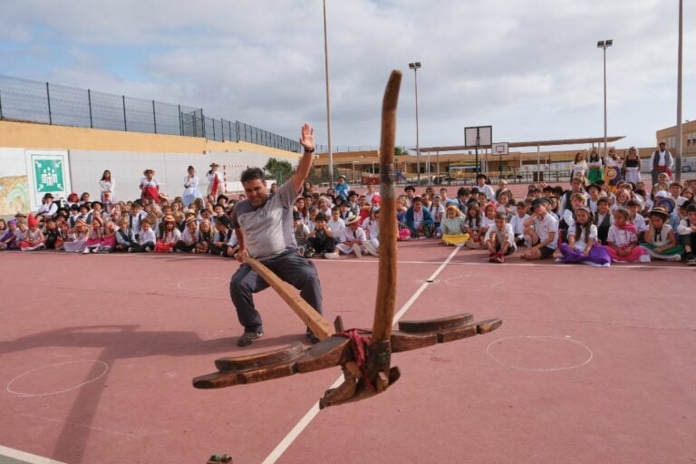 «No Olvides Lo Nuestro» desarrolla una veintena de talleres para celebrar el Día de Canarias