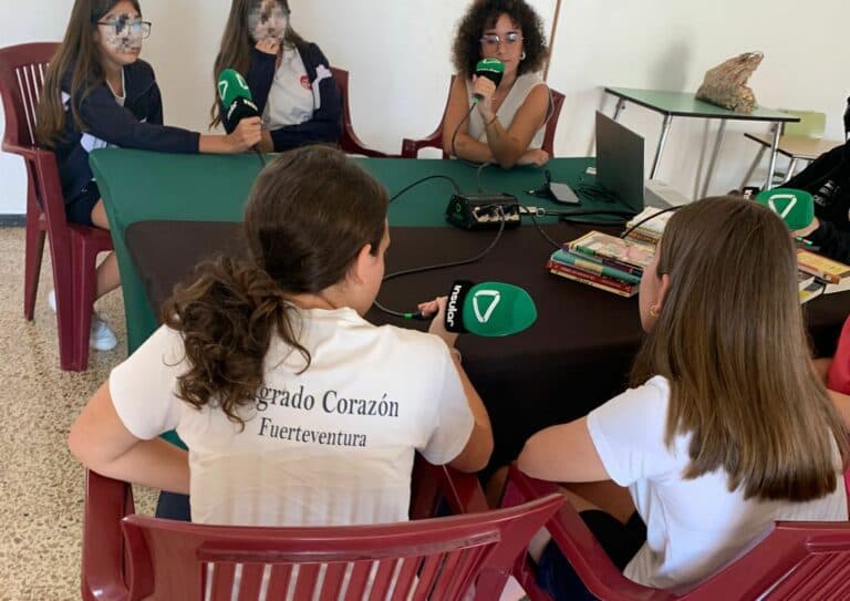 El Palique «vuelve al cole» para charlar sobre literatura