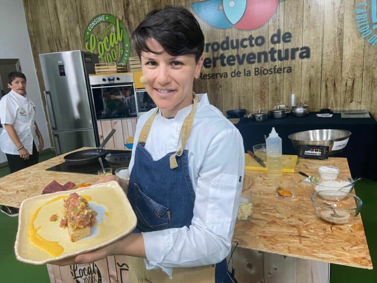 El producto local y la chef Yarely Pérez Vera triunfan en el show cooking de FEAGA