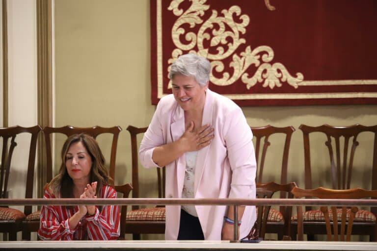 El Parlamento de Canarias pone por primera vez a dos mujeres al frente de la Diputación del Común y del Comisionado de Transparencia