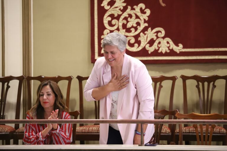 El Parlamento de Canarias pone por primera vez a dos mujeres al frente de la Diputación del Común y del Comisionado de Transparencia