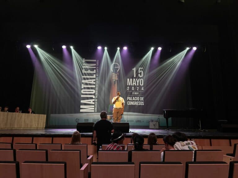 14 jóvenes suben al escenario en la VIII edición de Majotalent