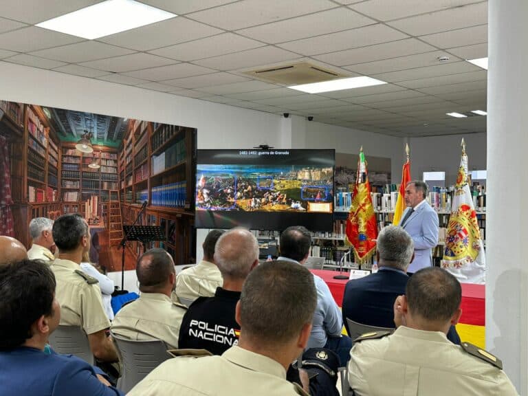 Fernando Mogaburo imparte una charla sobre la historia del Soria 9