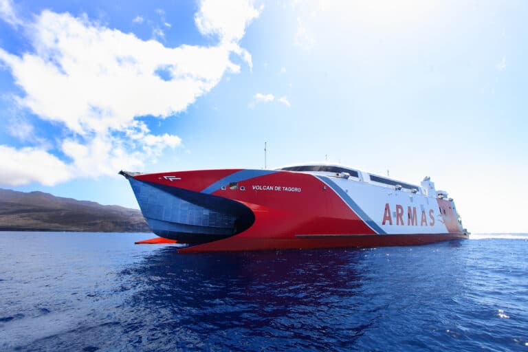 Arranca la campaña de verano de Armas Trasmediterránea con más de 3.800 salidas entre islas