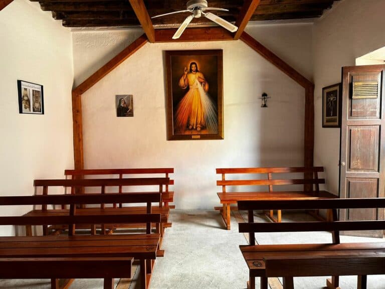 Finalizan las obras de la carretera de Cofete y del entorno del cementerio