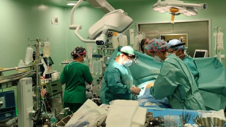 El programa regional de trasplantes de pulmón cumple un año con un total de 14 pacientes trasplantados