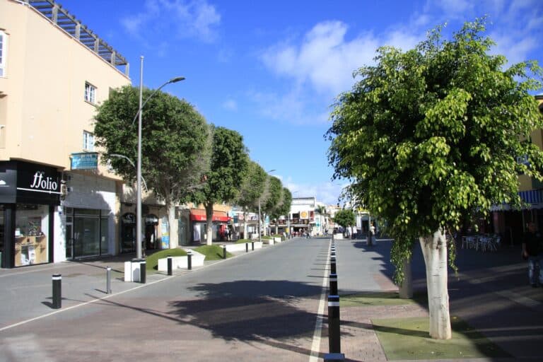 La Oliva impulsa el comercio local con el proyecto «Fuertecomercio» y una inversión de cerca de 2,5 millones de euros