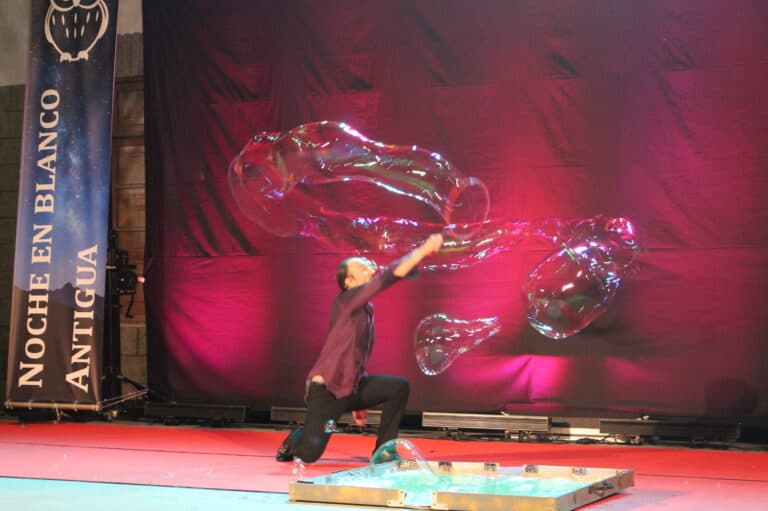 Inscripcies abierta para el Mercadillo Noche en Blanco Antigua 2024