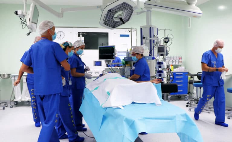 NC-BC y Semca denuncian la parálisis del proceso de estabilización de los médicos del Servicio Canario de la Salud