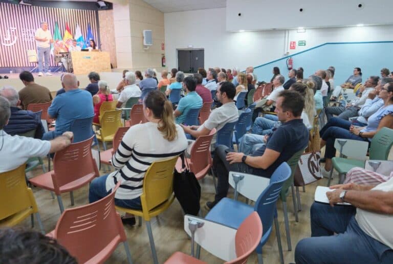 El Cabildo defiende un modelo energético sostenible y respetuoso con el entorno en la elaboración del Plan Territorial Energético