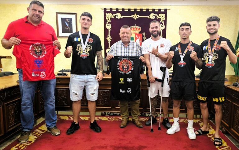 Antigua recibe y felicita a los Medallistas Subcampeones de España Muay Thai ISKA