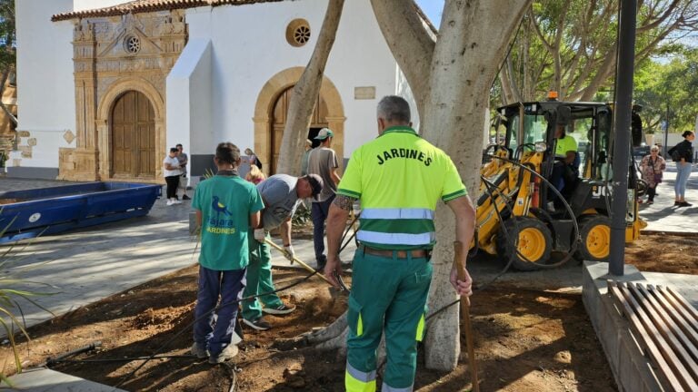 El Ayuntamiento concluye las obras de mejora del entorno de la Iglesia de Pájara