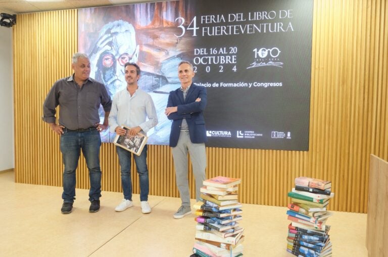 Manuel Vilas, Carmen Mola, Sara Torres y Miqui Otero en la 34 edición de la Feria del Libro de Fuerteventura