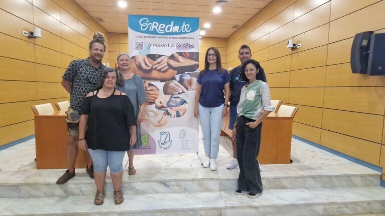 EnRedArte ofrece talleres para promover y preservar la artesanía en Fuerteventura
