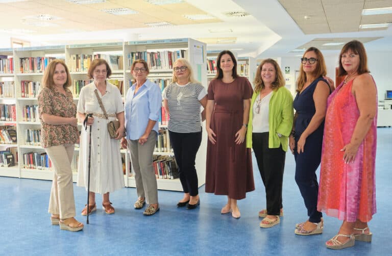 El Club de Lectura Ágora recibe el Premio Alexis Ravelo 2024