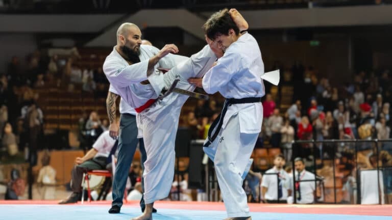 Alejandro Navarro se consagra con la plata en el Campeonato de Europa de Kárate en Polonia