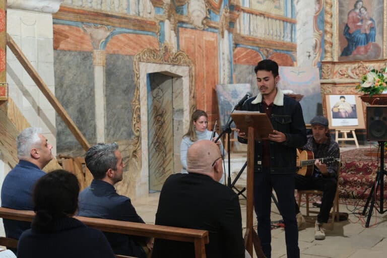 La Ampuyenta homenajea al Doctor Mena con un busto y un certamen literario