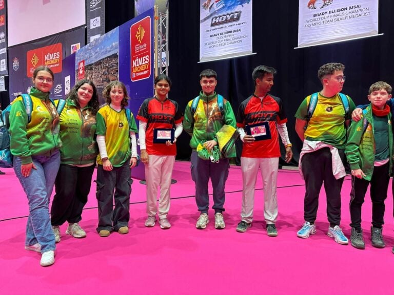 El club de tiro con arco San Crispín destaca en la cuarta prueba del circuito internacional en Nimes