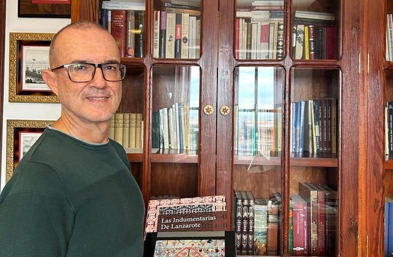 Puerto del Rosario acoge la presentación del libro ‘La Ropa Blanca’ de Ricardo Reguera Ramírez