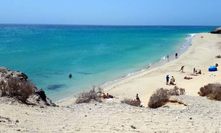 Muere ahogada una mujer de 61 años en Playa Esmeralda, Costa Calma