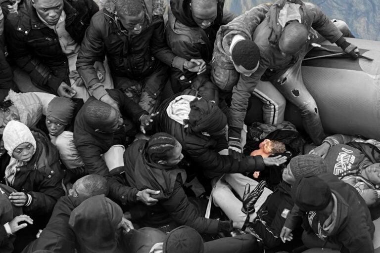 Un bebé nacido en el mar: la tragedia y la esperanza de la migración hacia Canarias