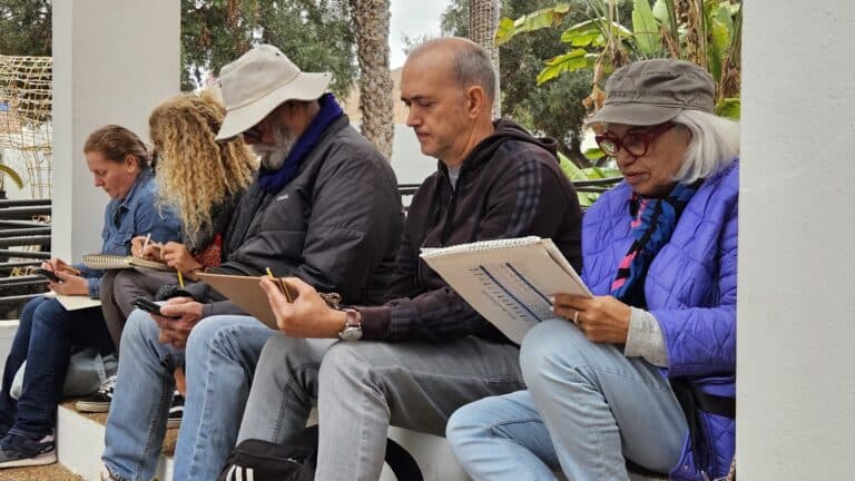 Artistas y patrimonio se dan cita en Antigua con los Urban Sketchers