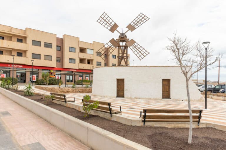 Adjudicado el contrato de obra de un aseo adaptado para la Molina de la Charca de Puerto del Rosario