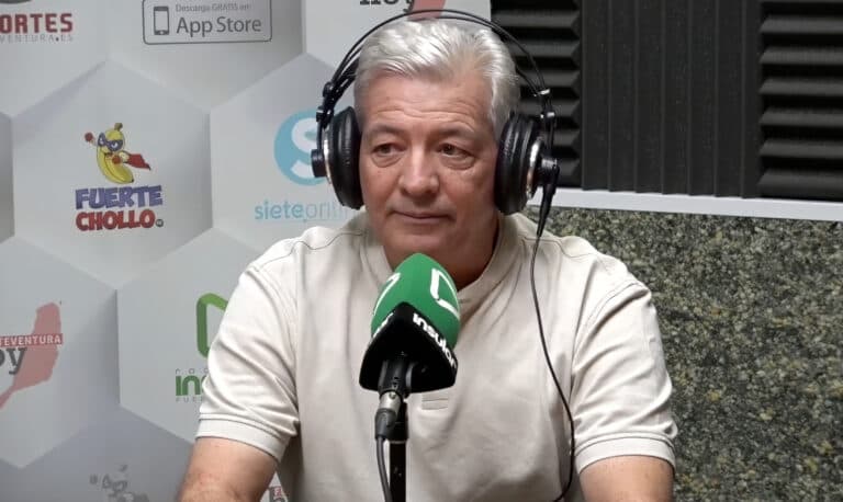 «Cada Camino de Santiago es una experiencia única»: Rafael Morales presenta su documental en el Mercado de Tetir