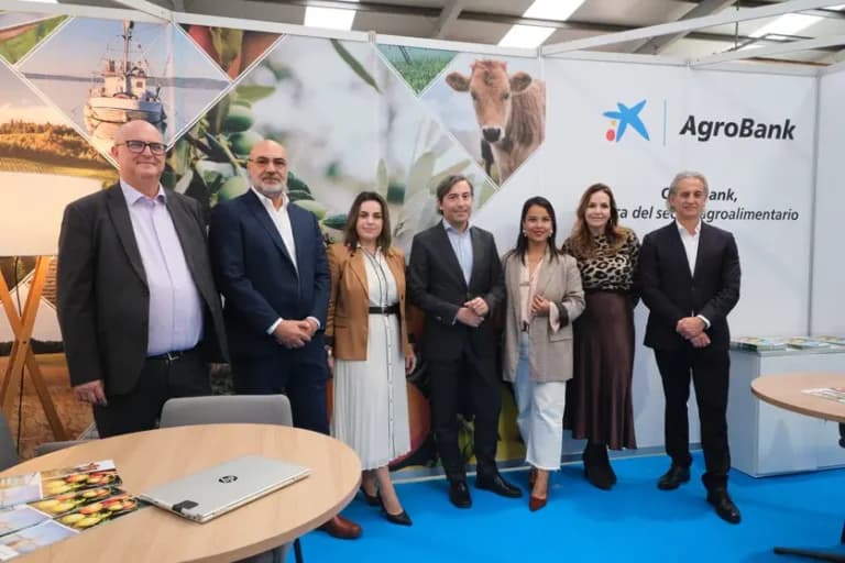 CaixaBank refuerza su compromiso con el sector primario en FEAGA 2025