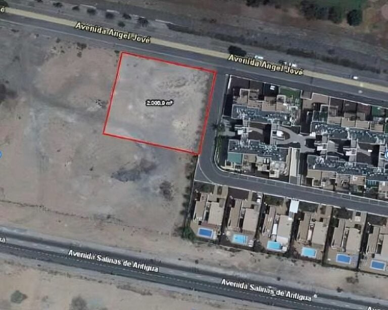 El futuro consultorio de El Castillo da su primer paso