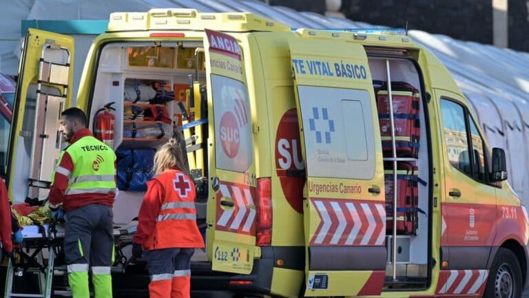 Los técnicos de emergencias sanitarias, en pie de guerra por un reconocimiento que el Gobierno de Canarias se resiste a otorgarles