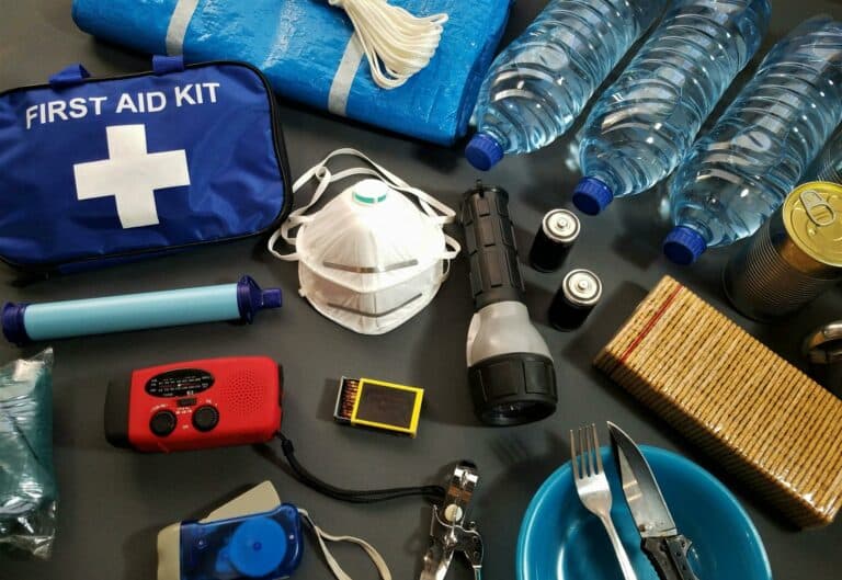 Canarias aconseja disponer de un kit básico ante posibles emergencias