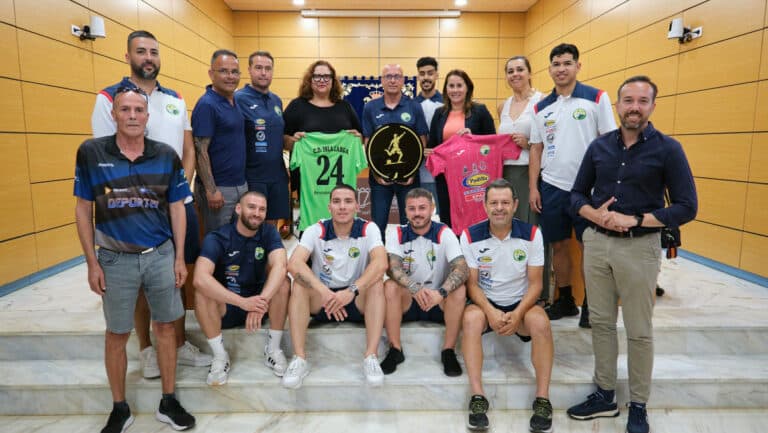 Fuerteventura se rinde ante el club de fútbol sala Isla Larga tras su ascenso a categoría nacional