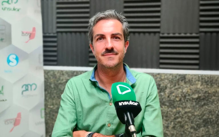 Rayco León: “Debatimos sobre cómo aplicar la tasa turística con el menor impacto al turista y a la competitividad”