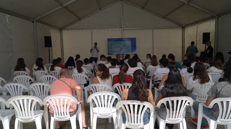 Gran participación en la Jornada de Tecnificación Económica de Puerto del Rosario, que conecta educación, empleo e innovación