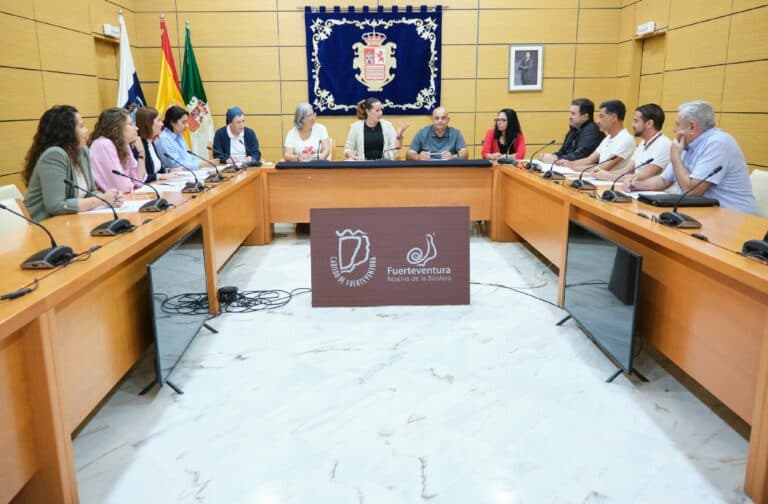 El Cabildo de Fuerteventura destina 2,5 millones de euros a apoyar a asociaciones y colectivos sociales de la isla