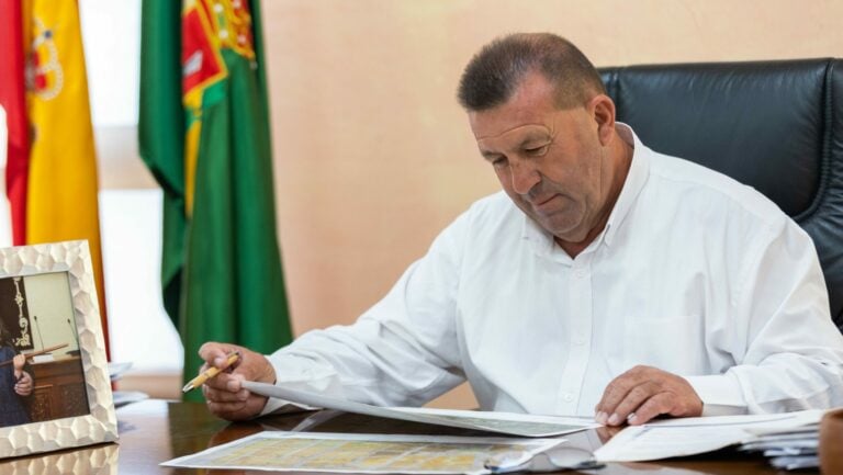 Antigua destinará 2 millones de euros del presupuesto municipal a la limpieza vial y recogida de residuos