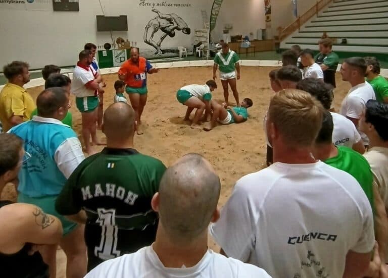 El Club Mahoh y el CL Unión Antigua estrechan lazos con el rugby A Palos de Cuenca