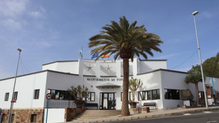 El PP denuncia el “abandono municipal” tras el cierre del servicio de Recaudación en Tuineje