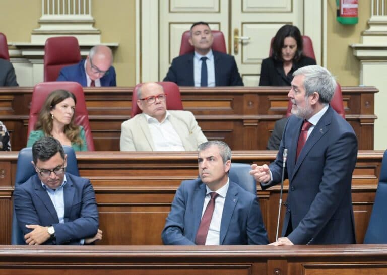 Clavijo afirma que la modificación de la RIC beneficiará la disponibilidad de vivienda para los canarios